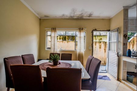 Casa à venda com 145m², 3 quartos e 4 vagas Casa à venda com 145m², 3 quartos e 4 vagasSala de Jantar