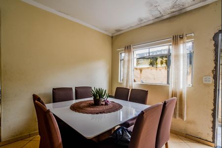 Casa à venda com 145m², 3 quartos e 4 vagas Casa à venda com 145m², 3 quartos e 4 vagasSala de Jantar