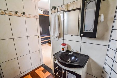 Casa à venda com 145m², 3 quartos e 4 vagas Casa à venda com 145m², 3 quartos e 4 vagasBanheiro da Suíte 2