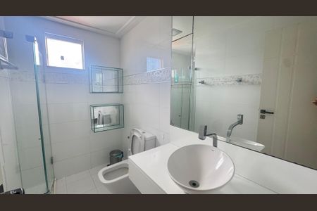 Apartamento para alugar com 110m², 3 quartos e 1 vaga Apartamento para alugar com 110m², 3 quartos e 1 vagaBanheiro social