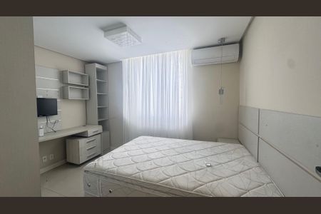 Quarto 2  de apartamento para alugar com 3 quartos, 110m² em Itaigara, Salvador
