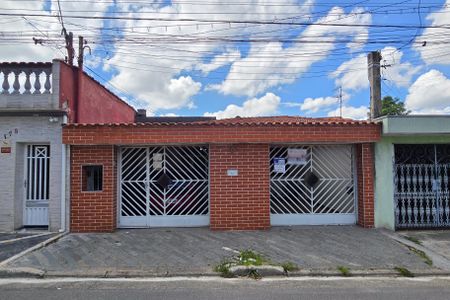 Casa à venda com 127m², 2 quartos e 2 vagasFachada