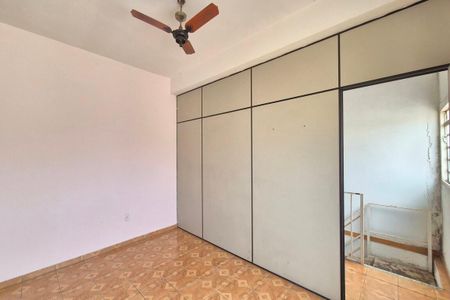 Casa à venda com 100m², 4 quartos e 4 vagasQuarto 2 