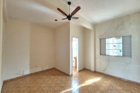 Casa à venda com 100m², 4 quartos e 4 vagasQuarto 3 - Suíte
