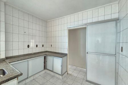 Casa à venda com 100m², 4 quartos e 4 vagasCozinha 