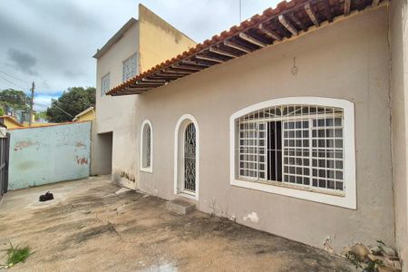 Casa à venda com 100m², 4 quartos e 4 vagasFachada do Prédio