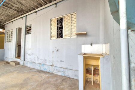 Casa à venda com 100m², 4 quartos e 4 vagasÁrea de Serviço 