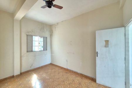 Casa à venda com 100m², 4 quartos e 4 vagasQuarto 3 - Suíte