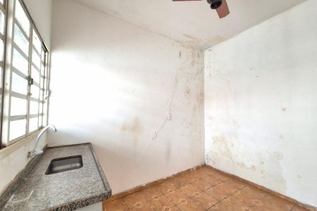 Casa à venda com 100m², 4 quartos e 4 vagasCozinha 