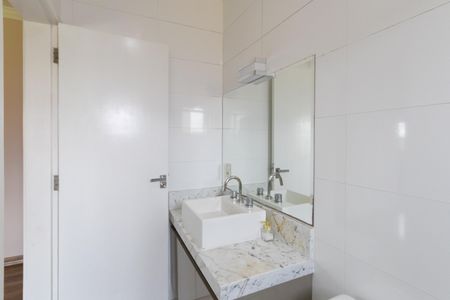 Casa de condomínio para alugar com 240m², 4 quartos e 5 vagas Casa de condomínio para alugar com 240m², 4 quartos e 5 vagasBanheiro da Suíte 4