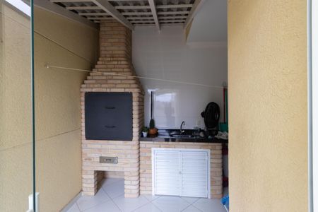 Casa de condomínio para alugar com 240m², 4 quartos e 5 vagas Casa de condomínio para alugar com 240m², 4 quartos e 5 vagasQuintal