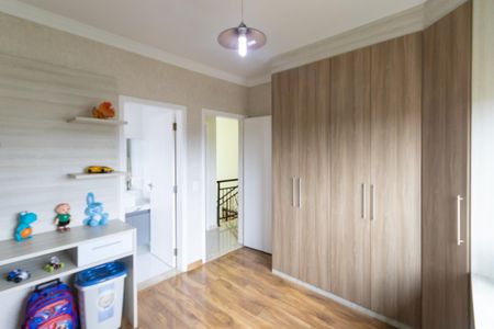 Casa de condomínio para alugar com 240m², 4 quartos e 5 vagas Casa de condomínio para alugar com 240m², 4 quartos e 5 vagasSuíte 3