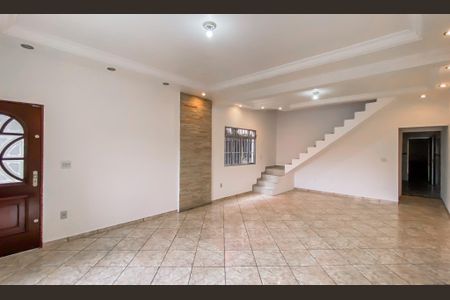 Sala de casa para alugar com 2 quartos, 220m² em Parque Cisper, São Paulo