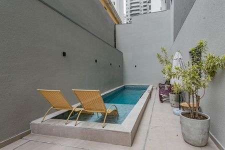 Apartamento à venda com 37m², 2 quartos e sem vagaÁrea comum - Piscina
