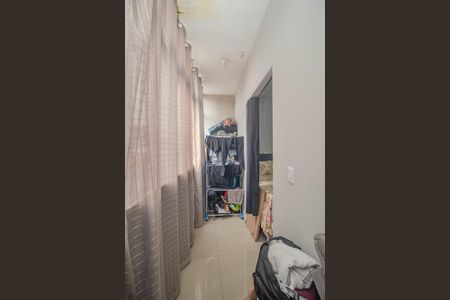Casa à venda com 150m², 3 quartos e 2 vagas Casa à venda com 150m², 3 quartos e 2 vagasCorredor