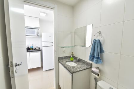 Banheiro de kitnet/studio à venda com 1 quarto, 25m² em Liberdade, São Paulo