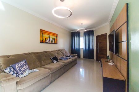 Casa à venda com 125m², 3 quartos e 2 vagasSala