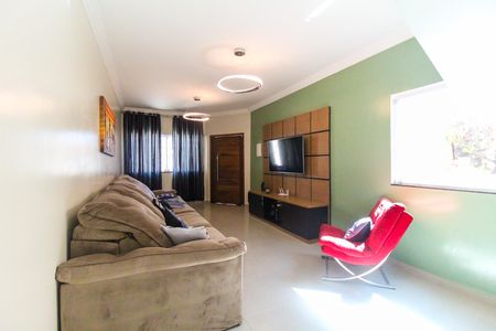 Casa à venda com 125m², 3 quartos e 2 vagasSala