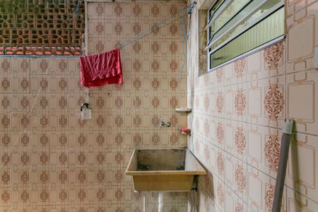 Casa para alugar com 75m², 2 quartos e sem vagaÁrea de Serviço