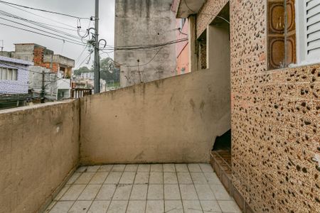 Casa para alugar com 75m², 2 quartos e sem vagaQuintal