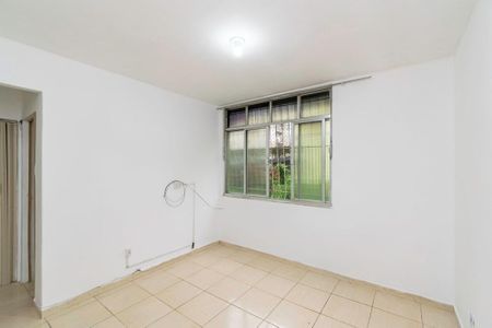 Sala de apartamento para alugar com 2 quartos, 50m² em Parada de Lucas, Rio de Janeiro