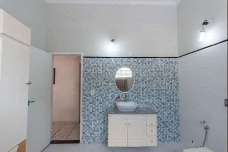 Casa à venda com 450m², 3 quartos e 4 vagasBanheiro Social