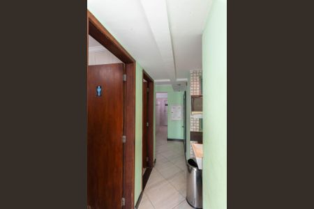 Casa à venda com 450m², 3 quartos e 4 vagasBanheiros 