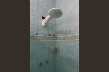 Casa à venda com 450m², 3 quartos e 4 vagasBanheiro da Suíte