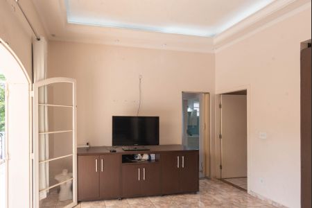 Casa à venda com 450m², 3 quartos e 4 vagasSuíte