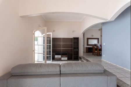 Sala de casa à venda com 3 quartos, 450m² em Jardim do Trevo, Campinas