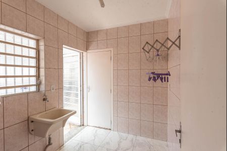 Casa à venda com 450m², 3 quartos e 4 vagasÁrea de Serviço