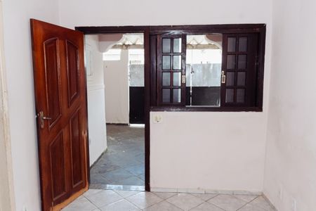 Sala de casa para alugar com 3 quartos, 100m² em Cosmos, Rio de Janeiro