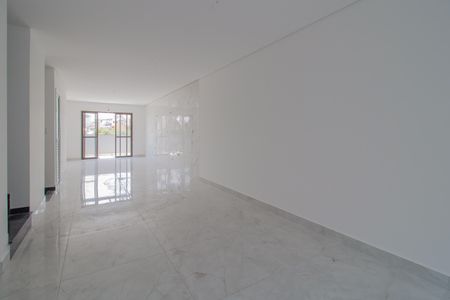 Sala/Sala de jantar/Cozinha de casa para alugar com 3 quartos, 250m² em Parque Sao Vicente, Mauá