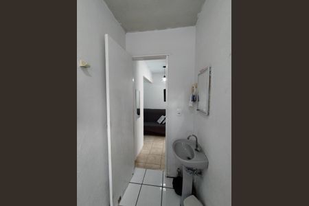Casa à venda com 130m², 8 quartos e 2 vagas Casa à venda com 130m², 8 quartos e 2 vagasBanheiro - torneira