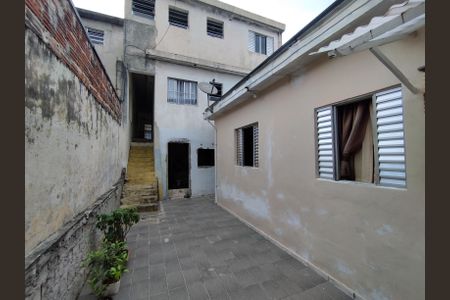 Casa à venda com 130m², 8 quartos e 2 vagas Casa à venda com 130m², 8 quartos e 2 vagasQuintal