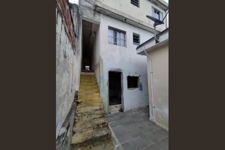 Casa à venda com 130m², 8 quartos e 2 vagas Casa à venda com 130m², 8 quartos e 2 vagasQuintal