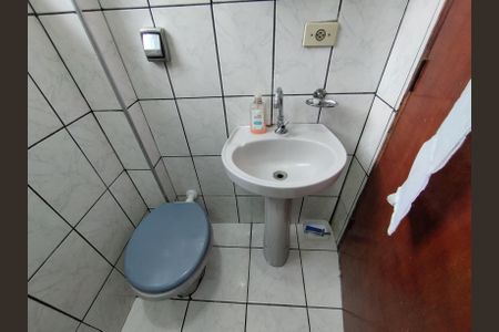 Casa à venda com 130m², 8 quartos e 2 vagas Casa à venda com 130m², 8 quartos e 2 vagasBanheiro - torneira