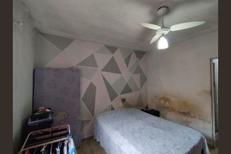 Casa à venda com 130m², 8 quartos e 2 vagas Casa à venda com 130m², 8 quartos e 2 vagasQuarto