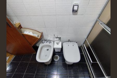 Casa à venda com 130m², 8 quartos e 2 vagas Casa à venda com 130m², 8 quartos e 2 vagasBanheiro - torneira