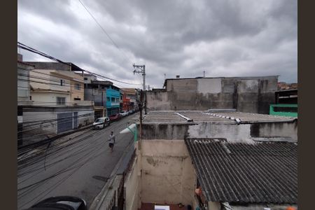 Casa à venda com 130m², 8 quartos e 2 vagas Casa à venda com 130m², 8 quartos e 2 vagasVaranda