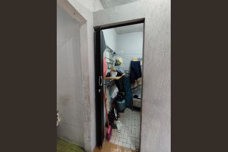 Casa à venda com 130m², 8 quartos e 2 vagas Casa à venda com 130m², 8 quartos e 2 vagasÁrea de Serviço