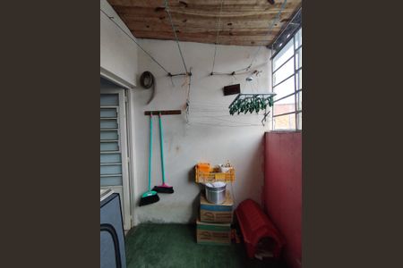 Casa à venda com 130m², 8 quartos e 2 vagas Casa à venda com 130m², 8 quartos e 2 vagasÁrea de Serviço