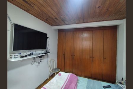 Casa à venda com 130m², 8 quartos e 2 vagas Casa à venda com 130m², 8 quartos e 2 vagasSuite