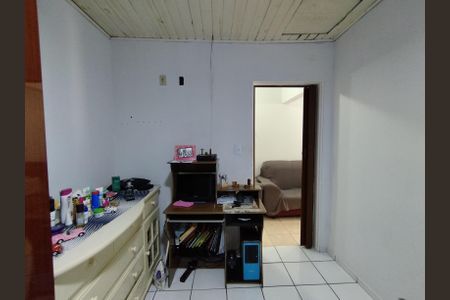 Casa à venda com 130m², 8 quartos e 2 vagas Casa à venda com 130m², 8 quartos e 2 vagasQuarto