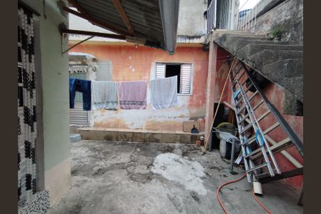 Casa à venda com 130m², 8 quartos e 2 vagas Casa à venda com 130m², 8 quartos e 2 vagasQuintal