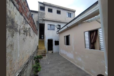 Casa à venda com 130m², 8 quartos e 2 vagas Casa à venda com 130m², 8 quartos e 2 vagasQuintal