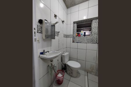 Casa à venda com 130m², 8 quartos e 2 vagas Casa à venda com 130m², 8 quartos e 2 vagasBanheiro - torneira