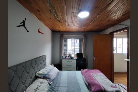 Casa à venda com 130m², 8 quartos e 2 vagas Casa à venda com 130m², 8 quartos e 2 vagasSuite