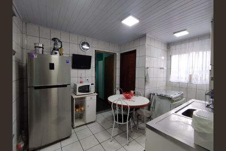 Casa à venda com 130m², 8 quartos e 2 vagas Casa à venda com 130m², 8 quartos e 2 vagasCozinha - Torneira