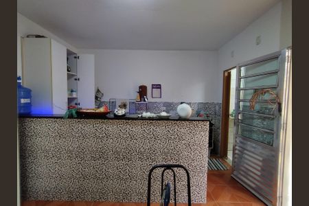 Casa à venda com 130m², 8 quartos e 2 vagas Casa à venda com 130m², 8 quartos e 2 vagasCozinha - Armários